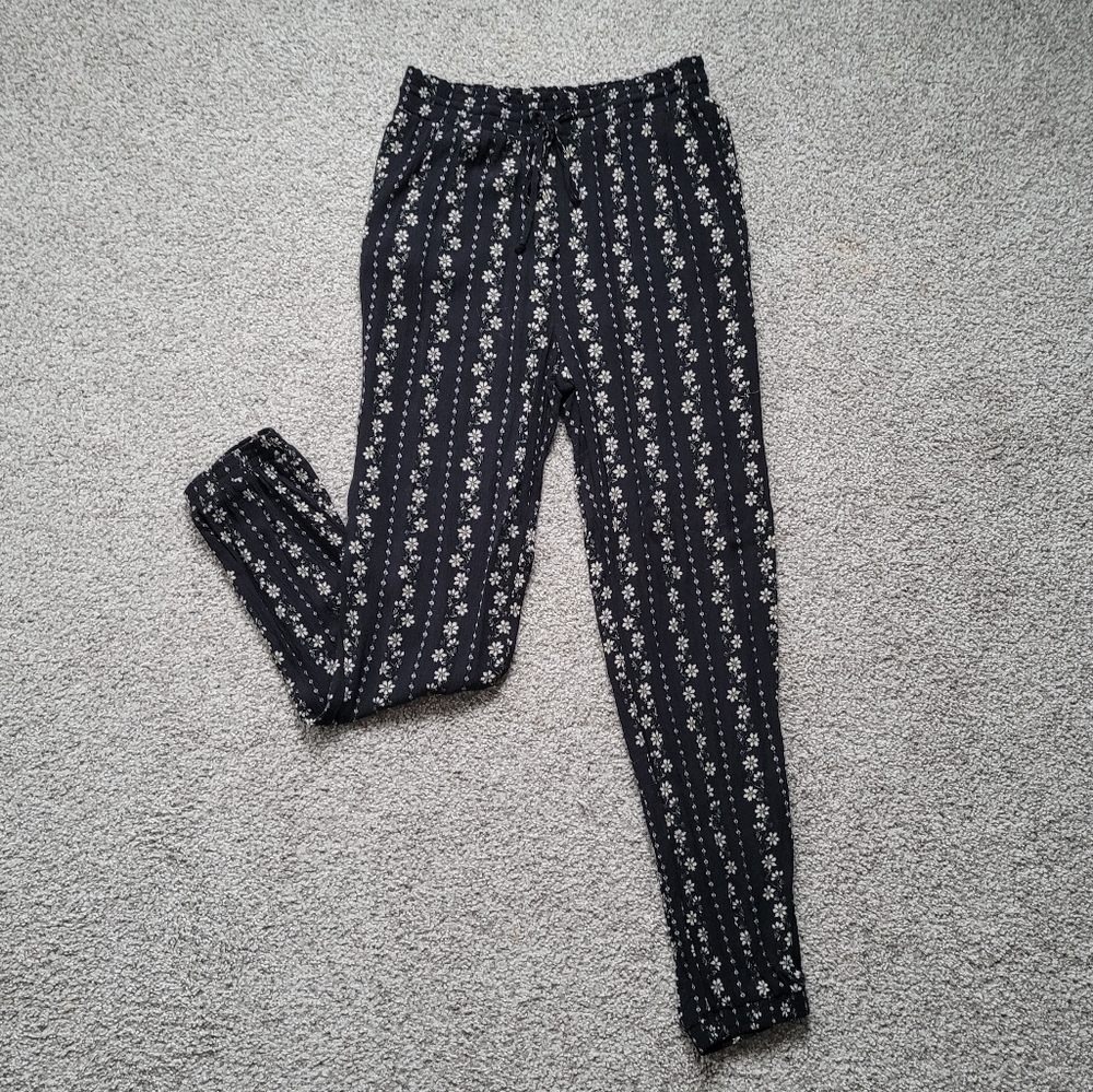 Flower Pattern Pants | Size XS | American Eagle